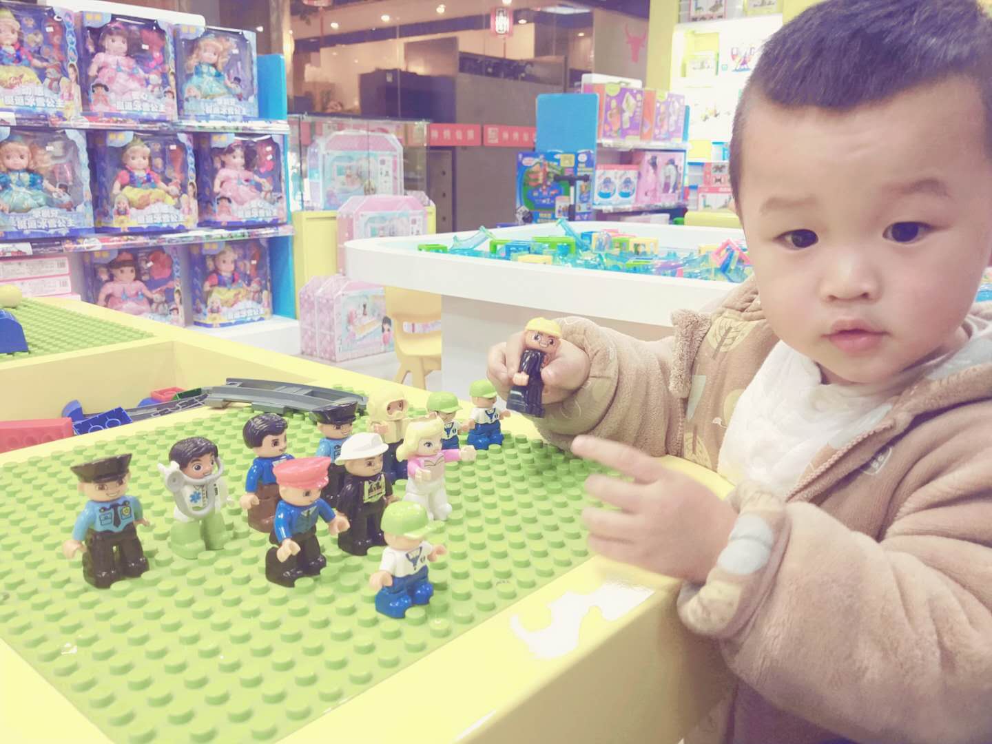 亲子智慧家一个没有瓶颈的玩具店！
