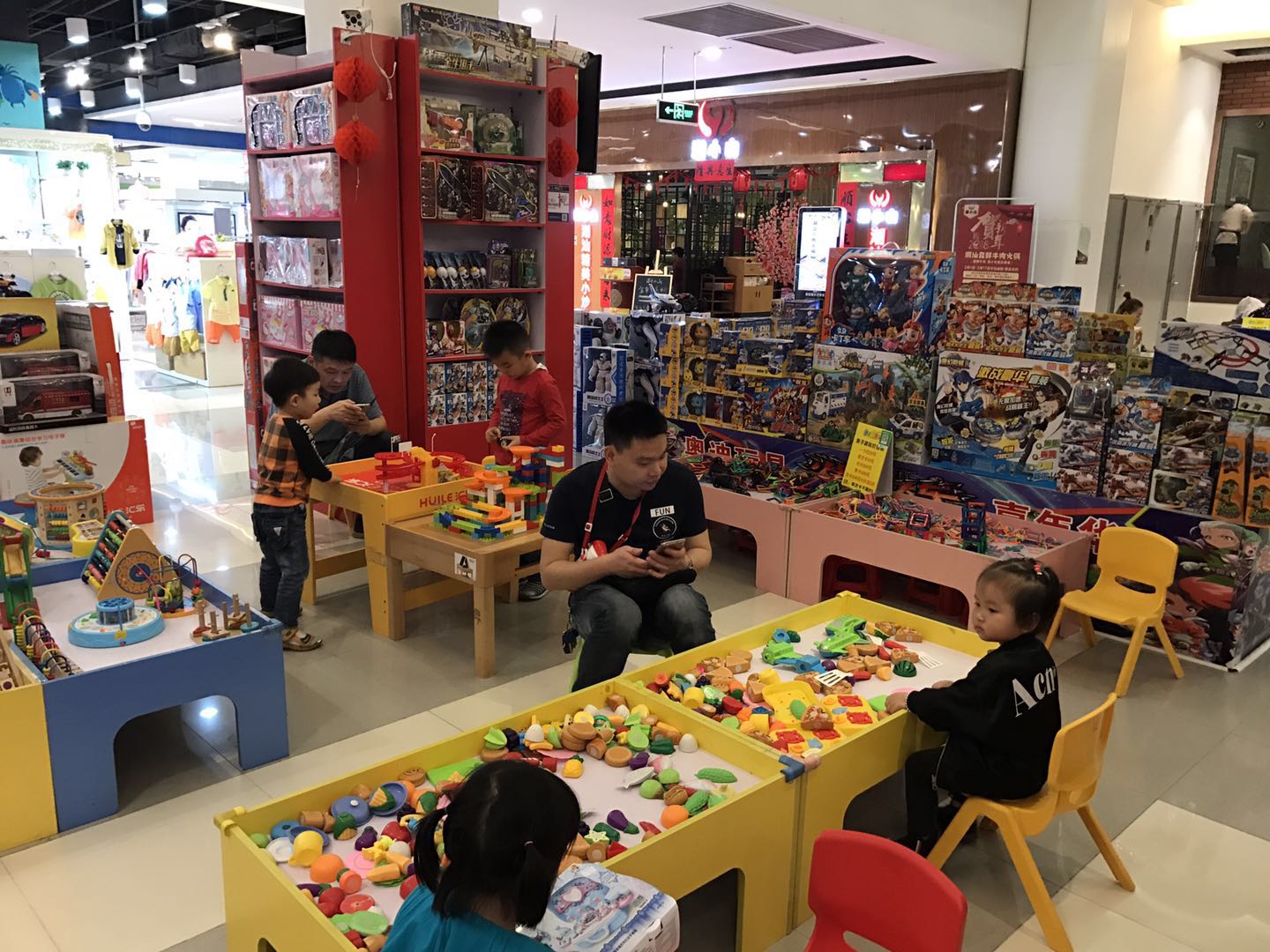 开一间儿童玩具加盟店需要怎么样的思路